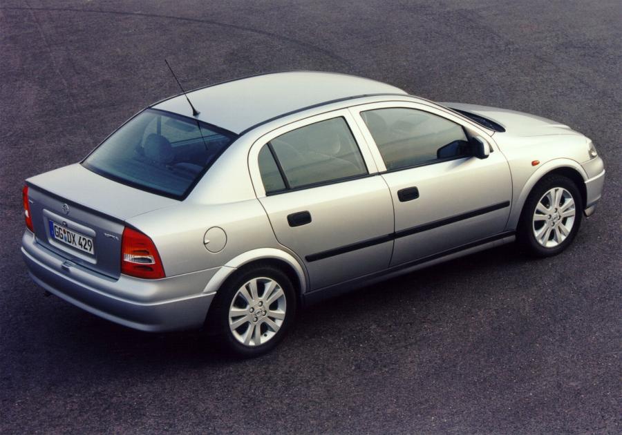  Opel Astra Sedan 1998 года  (фото 21 из 21)